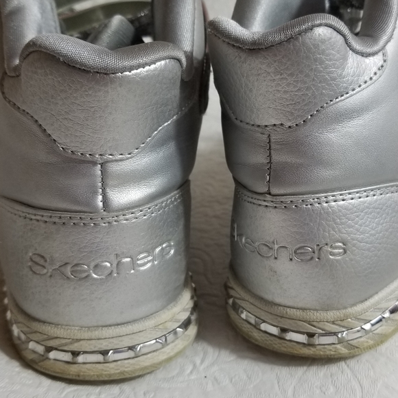 Girls Silver Skechers high tops, size 4 - Picture 2 of 10